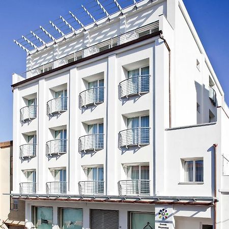 Felix Hotels - Residence Hotel Grandi Magazzini ヌーオロ エクステリア 写真